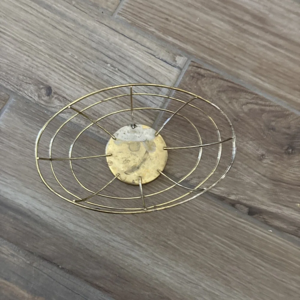 Vintage Gold Tone Basket Brass Colored‎ 8